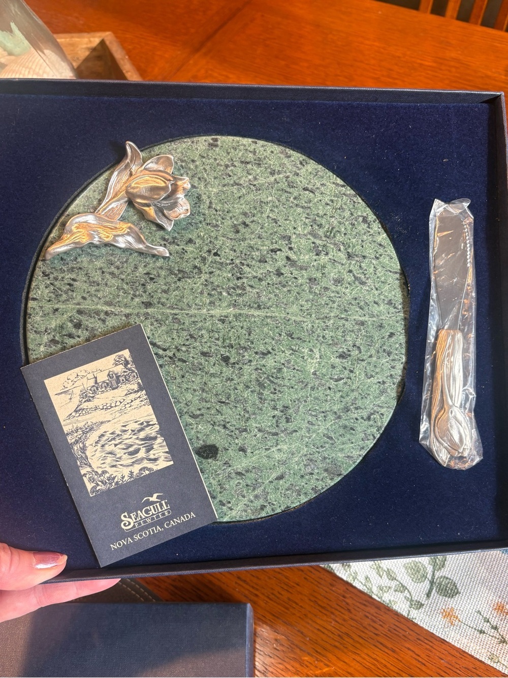 Seagull Pewter Calla Lily Marble Trivet & Butter Spreader Gift Set NIB - Picture 9 of 10